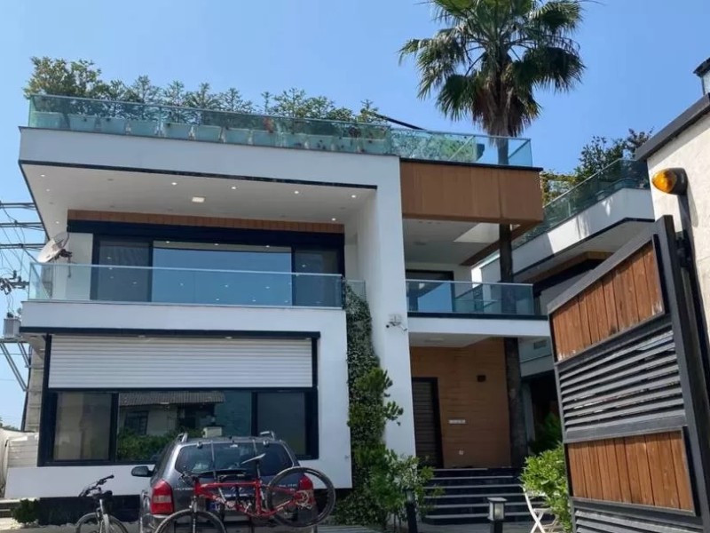 Buying a duplex villa with a modern view of Sandedar in Nowshahr
